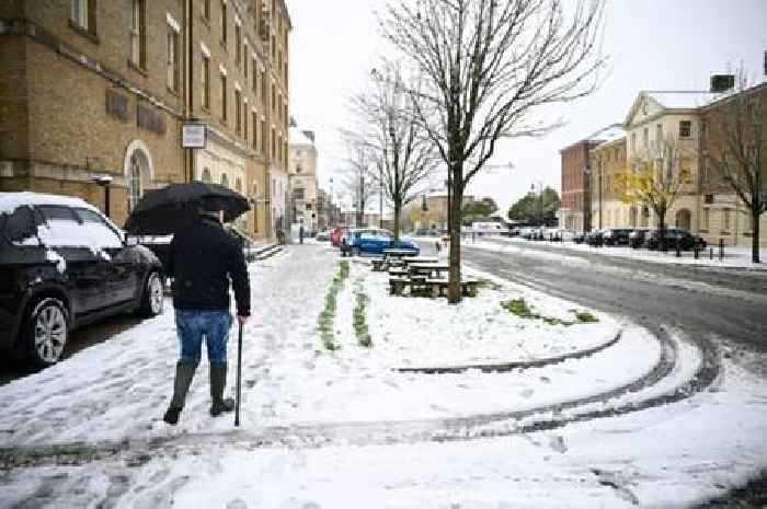 Met Office power cut warning for 17 cities in England and Scotland as snow returns