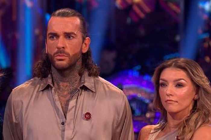 Strictly and EastEnders star complains Pete Wicks 'should have gone' before Wynne Evans