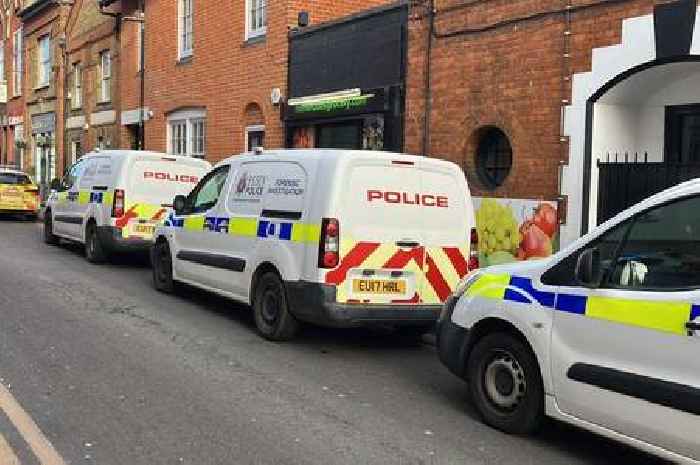 Live updates as huge police and forensics presence block off Duke Street alleyway in Chelmsford