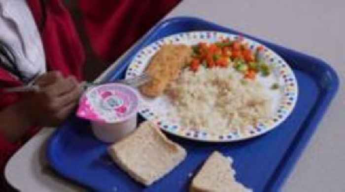 Plans for all NI children to get free school meals