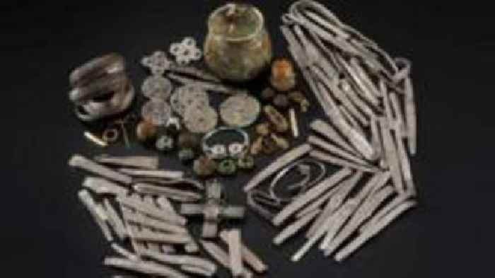 Rare Viking-age treasure begins international tour