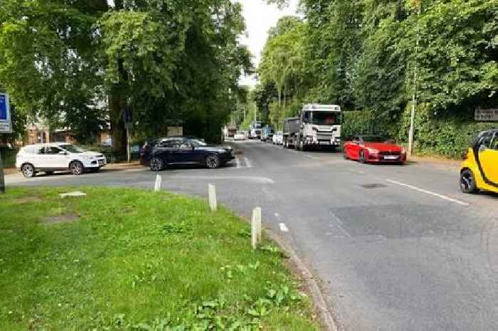 Kids 'pulling wheelies' in front of traffic on busy A53