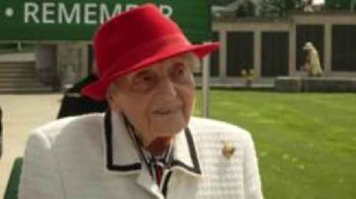 WW2 veteran celebrates her 100th birthday