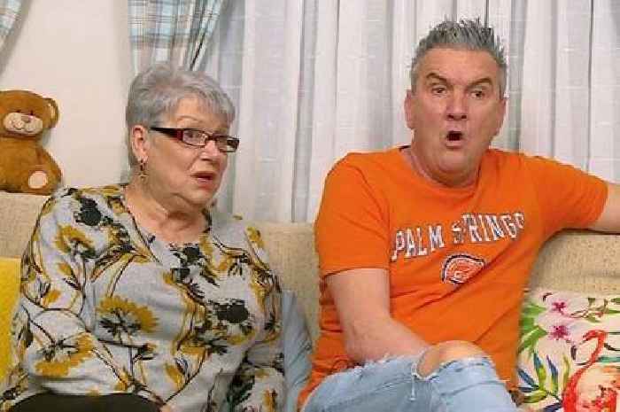 Gogglebox stars Jenny and Lee's off-screen lives - partners, jobs and real reason they're on show