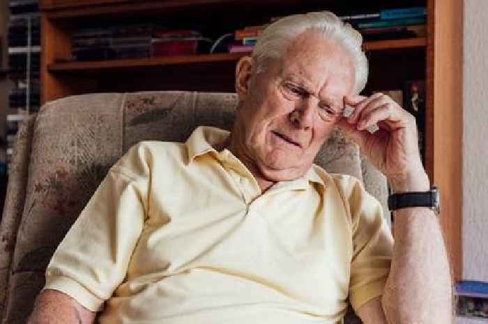 Seven early dementia red flag symptoms easily mistaken for ageing