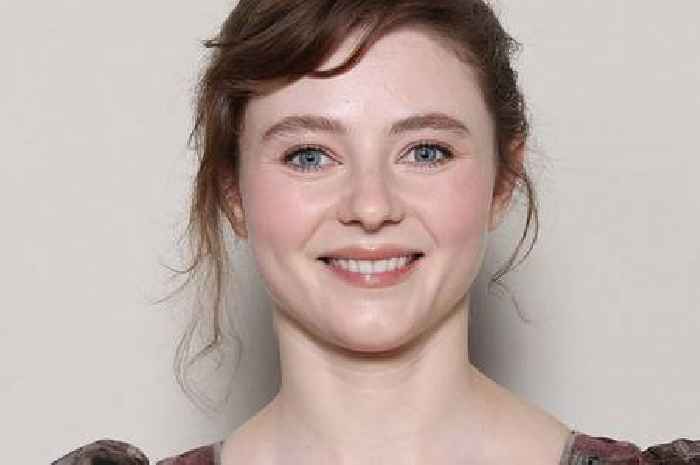 Joy star Thomasin McKenzie's life off-screen with famous mum after candid admission about career