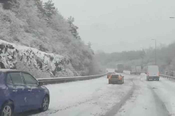 Storm Bert snow leaves drivers stranded on Edinburgh City bypass