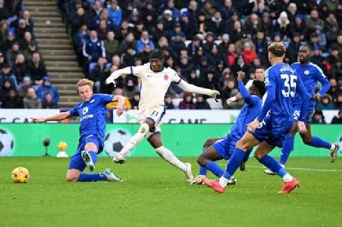 Why Noni Madueke goal was ruled out as Chelsea star points finger at teammate vs Leicester