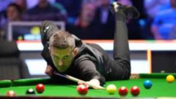 Two-time UK champion Selby loses in first round