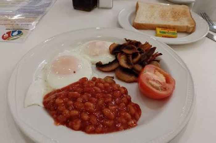 I tried a £4 breakfast at one of the most welcoming places in Hull