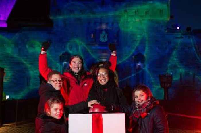 Edinburgh celebrates 900th anniversary with spectacular Castle of Light show