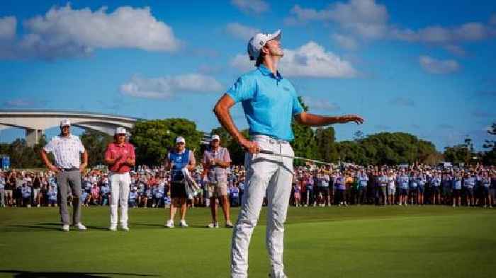 Elvis Smylie holds out mentor Cam Smith to win the Australian PGA by 2 shots