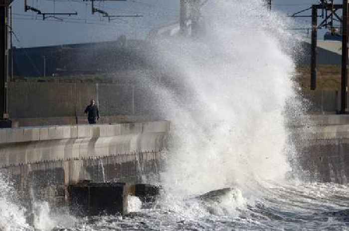 Scotland's latest Storm Bert wind warning as 70mph gales bring more disruption