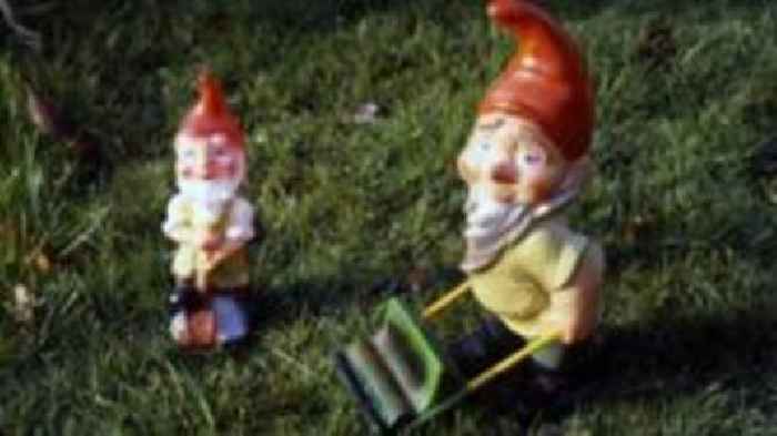 Gnome kidnapper finally 'fesses up after 48 years