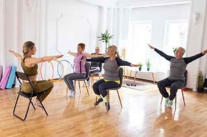 Simple 100-year-old exercise that can be done in three minutes and sitting down