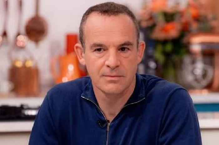 Martin Lewis says energy customers have 48 hours to call up 'and get money back'