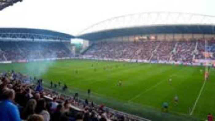 Leigh hand fan indefinite ban for pyrotechnics