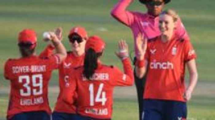 England crush South Africa for T20 series sweep