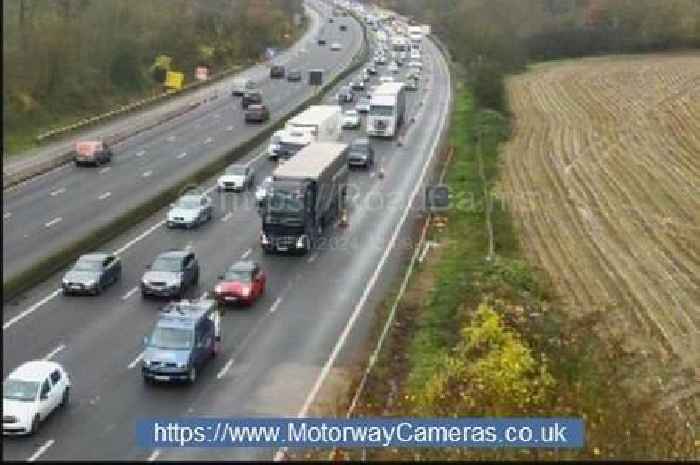 Live M25 updates as lane closures cause five miles of traffic