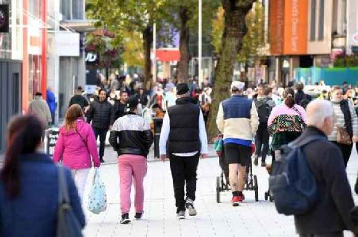 £200 cost of living payments to enter bank accounts in December