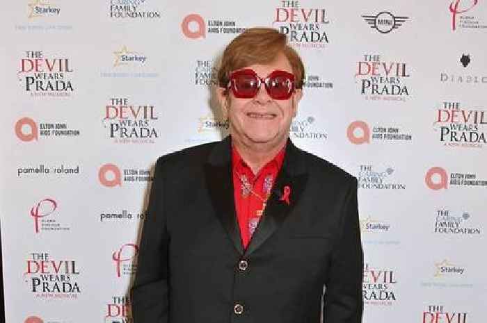 Elton John tells his fans 'I've lost my eyesight' as he's taken off stage