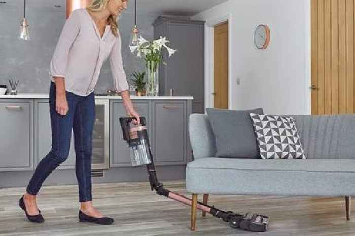 Shark Stratos Cordless Stick Vacuum more than £220 off in Cyber Monday sale