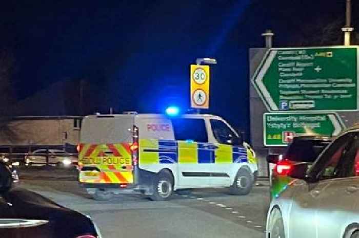 Live updates as police incident blocks access to main Cardiff road