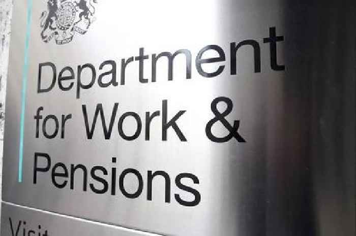 DWP December payments begin to land in bank accounts but they 'are not enough'