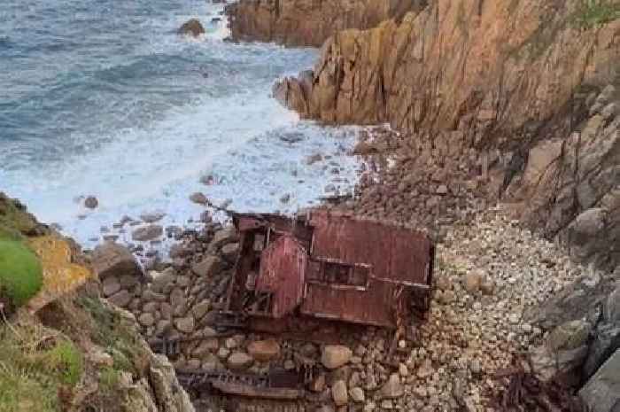 'I spotted huge shipwreck near Cornwall on Google Earth – so went to explore it'