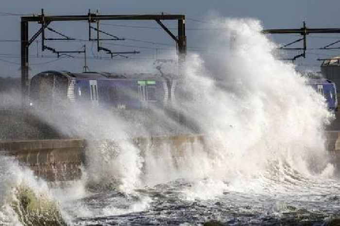 Met Office issue yellow warning as Ayrshire coast to be battered by 70mph winds