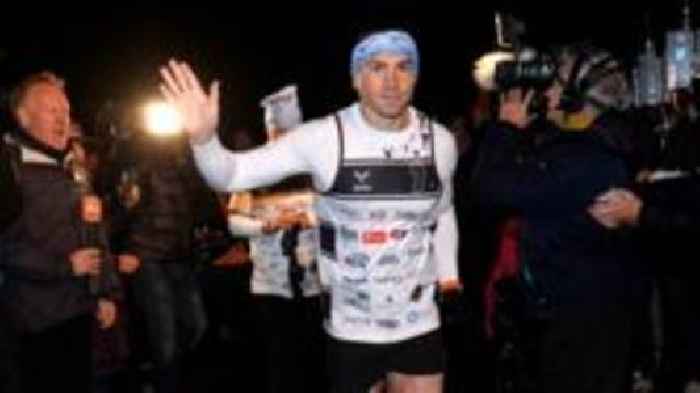 Sinfield sets off on latest leg of epic MND run