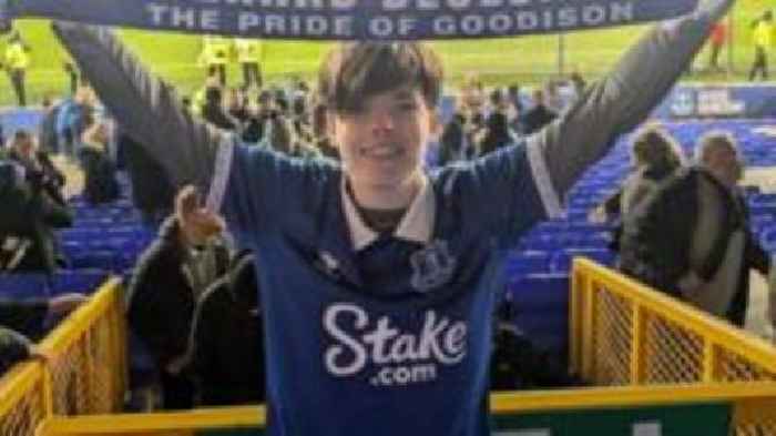 Aussie Everton fan jets in for last Goodison derby