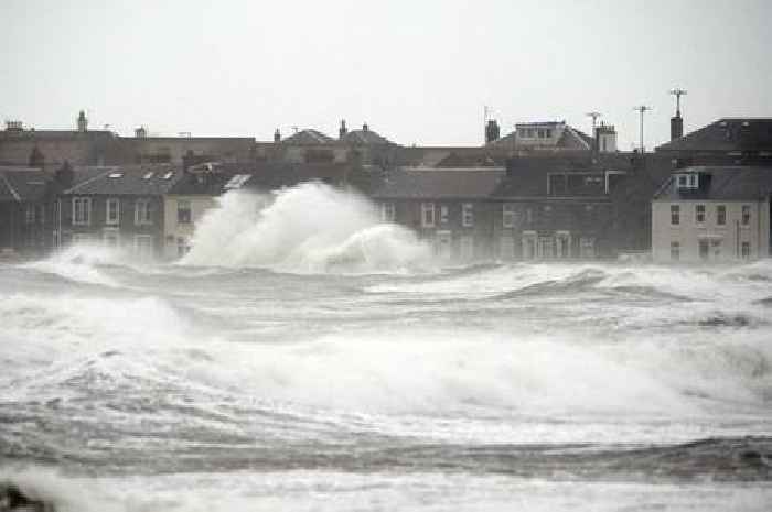 Storm Darragh chaos sees Met Office issue second 'danger to life' Scotland wind warning