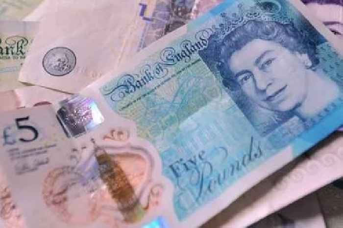 Some UK households being handed free £636 in Cost of Living payments