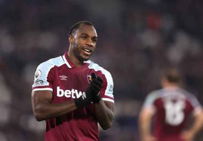 Sport | West Ham's Antonio 'stable' after traffic accident