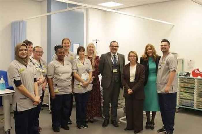 Scotland’s interim chief nursing officer pays tribute to students during Dumfries university campus visit