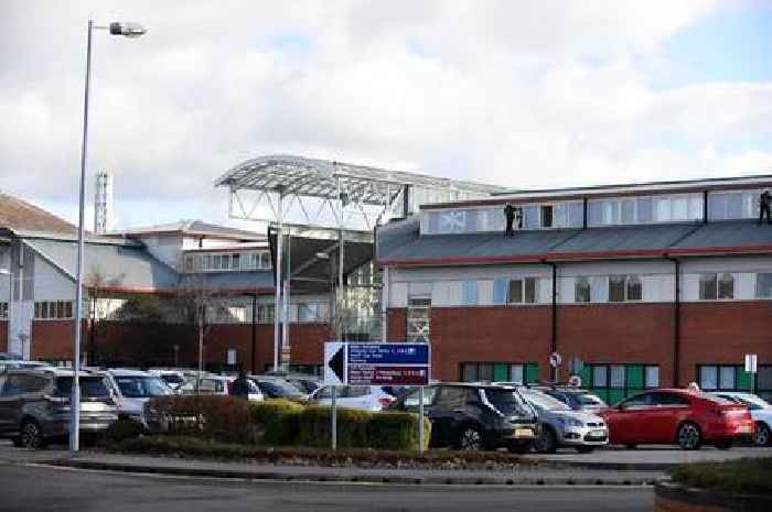 Hundreds of Swansea Bay hospital workers suspend two-day strike