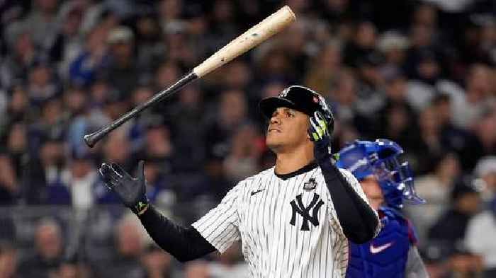 Baseball star 'agrees record 15-year $765m deal' with New York Mets