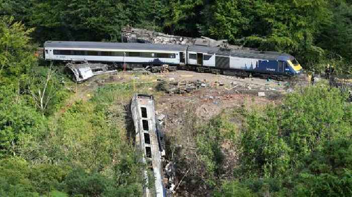 First stage of inquiry into train derailment that killed three people to begin