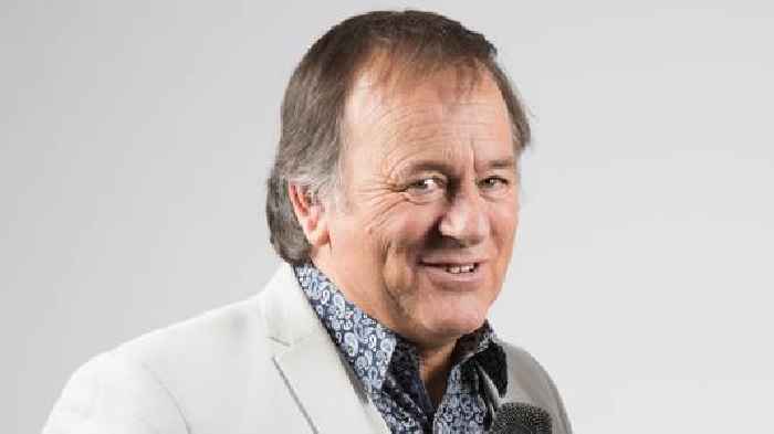 Comedian Duncan Norvelle hailed as a 'legend' after death aged 66