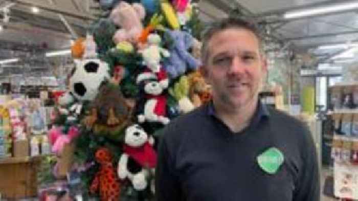 Shopkeeper tracks down thief who stole Jellycat toys to sell on Vinted