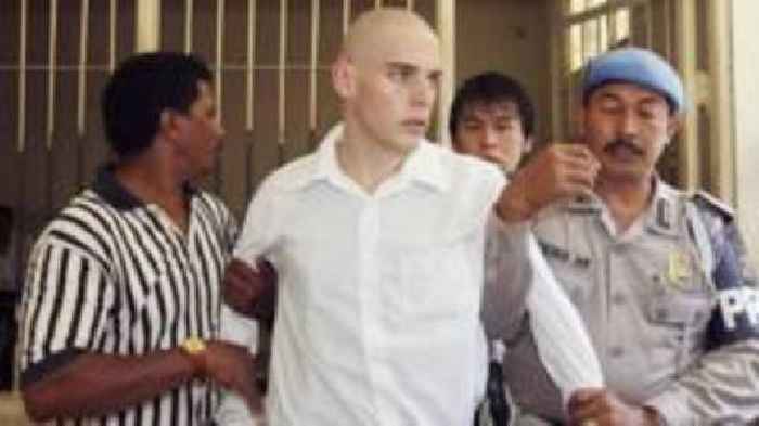 Australia says 'Bali Nine' drug smugglers have returned home