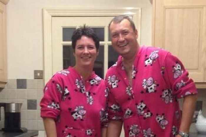 Darts commentator Wayne Mardle's wife passes away as Sky Sports send 'thoughts and prayers'