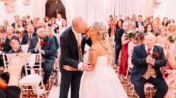 Brides' heartbreak over no-show singing waiters