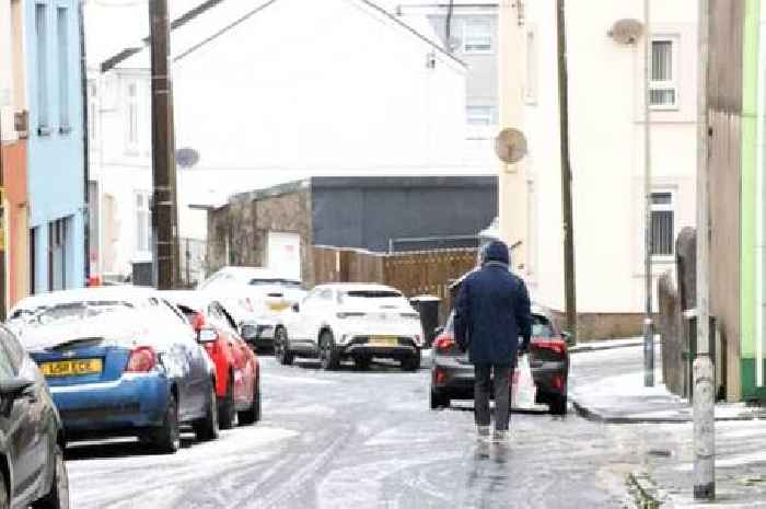 Met Office says snow to hit UK next week and explains where flurries will fall