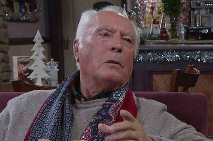 ITV Emmerdale viewers 'work out Steph's real father' as Anthony uncovers secret