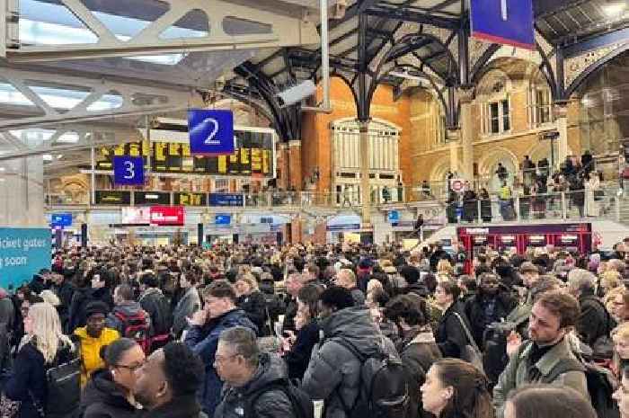 London Liverpool Street station 'completely evacuated' as police rush to scene