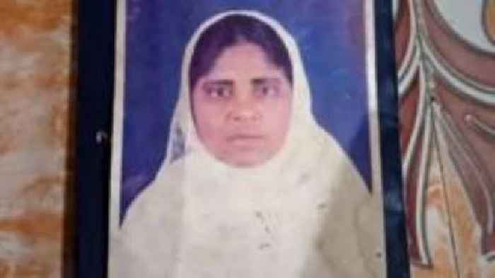 Missing India woman found in Pakistan returns home after 22 years