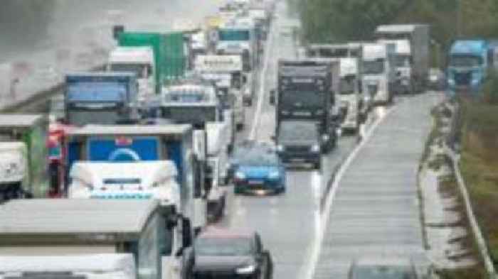 Christmas traffic: When are busiest days on roads?