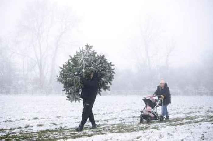 Exact date England will be covered by snow this weekend and prospect of white Christmas next week